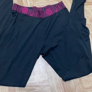 Pink leggings in black pink trim on the waist